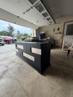 Tv stand
