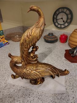 Vintage 1960's ? Hollywood Regency Syroco Pair Of Peacock Figurines