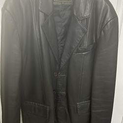 Men's 3 Quarter Length Light Weight Raffaelo Leather Jacket. Size 46
