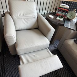Natuzzi Power Recliner Chair - Top Grain Quality Natuzzi Leather Perfect Condition
