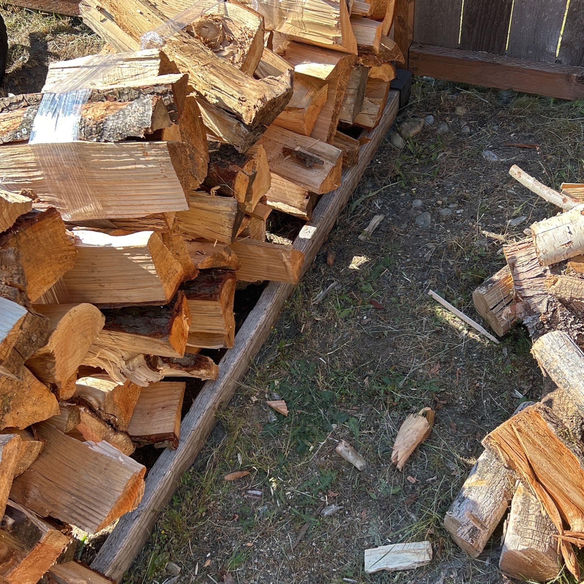 Bundles Of DrySeasoned Firewood (Ask About Delivery) for Sale in