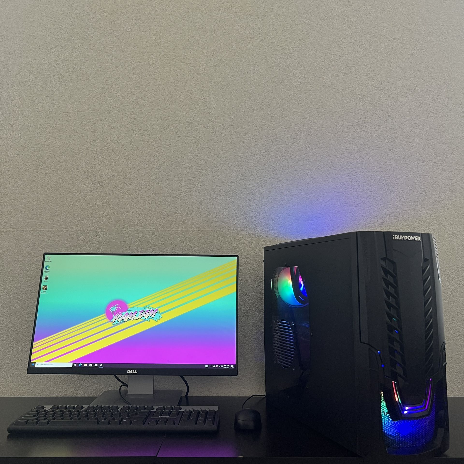 FAST Liquid Cooled Entry Level i5 Gaming PC Computer (i5-4690K, GTX 970, 24GB RAM, 120GB + 500GB HDD)