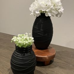 Matte Black Vase Set