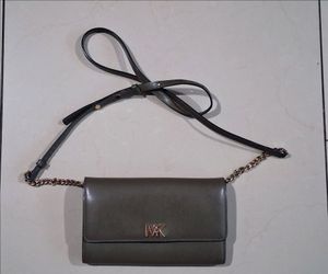 Michael Kors cross body  ( read details)