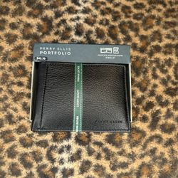 Perry Ellis Portfolio Wallet