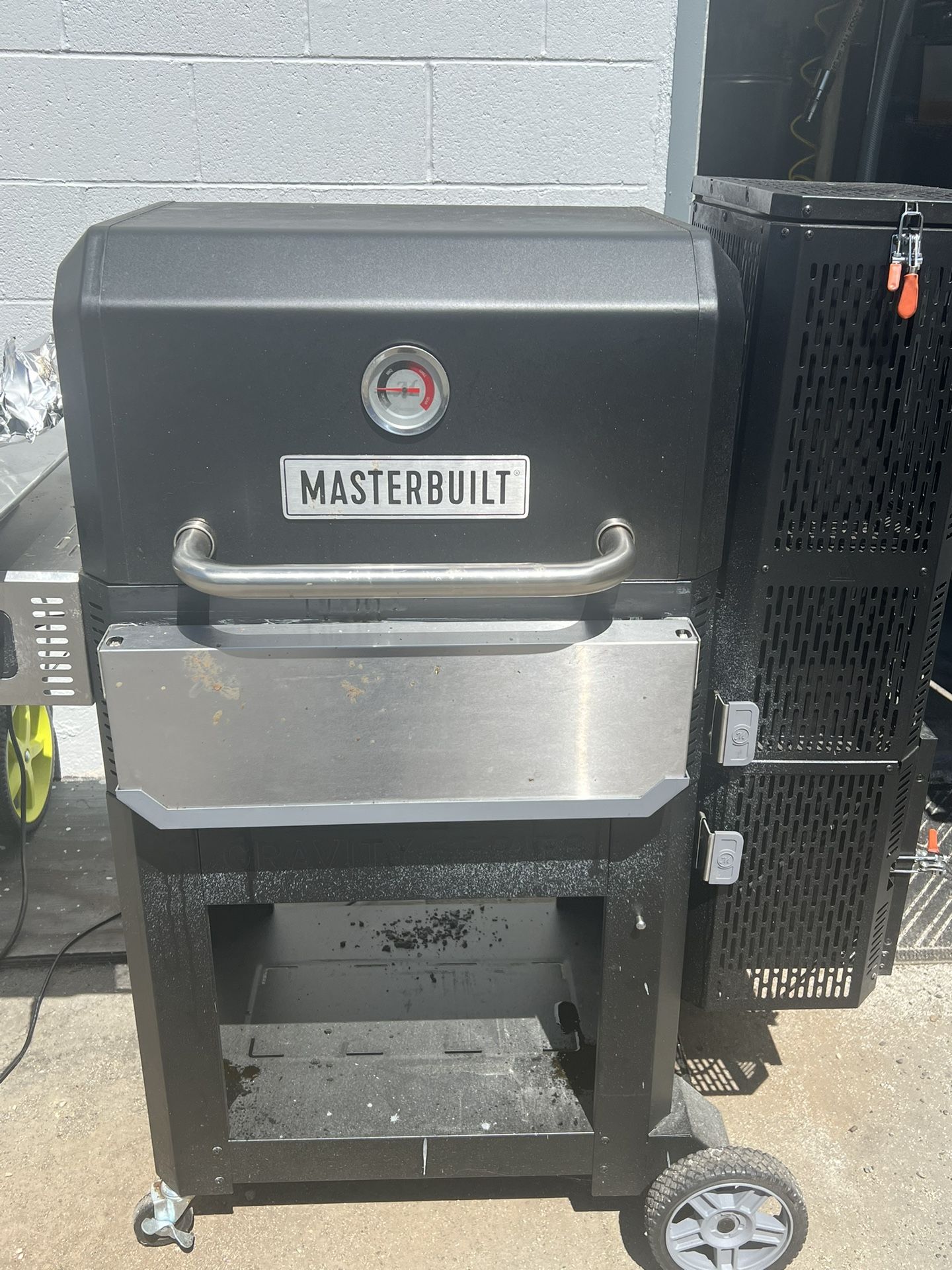 Masterbuilt 800 Smoker