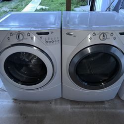 Whirl pool Duet Commercial Washer And Dryer Set 