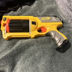 Nerf N-Strike Maverick 6 Shot Gun