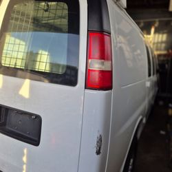 2015 Chevy Express 2500 Cargo Van