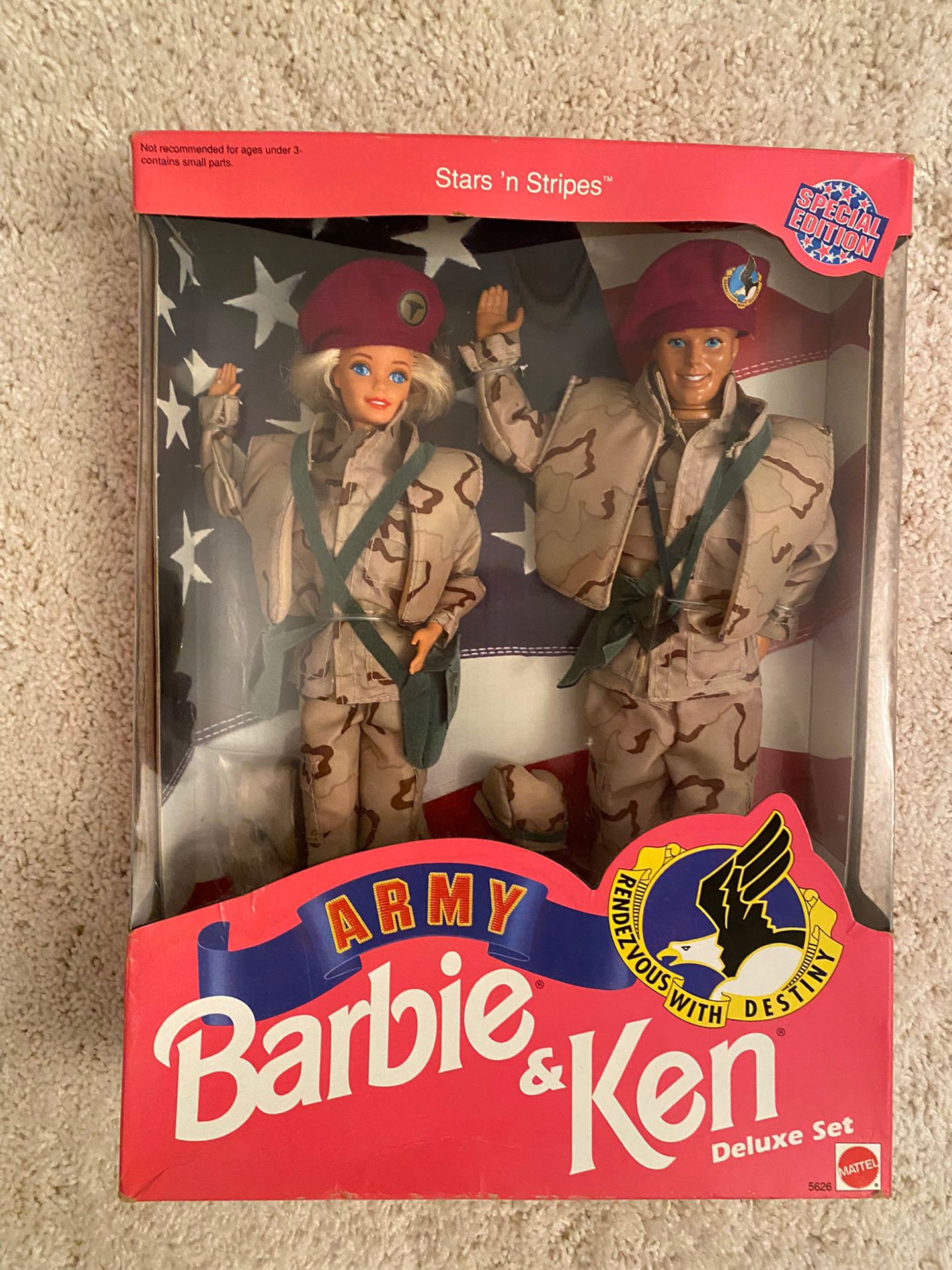 Army Barbie and Ken deluxe set special edition