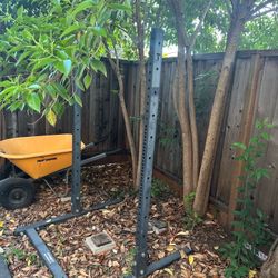 Squat rack plus heavy duty mat for heavy weight