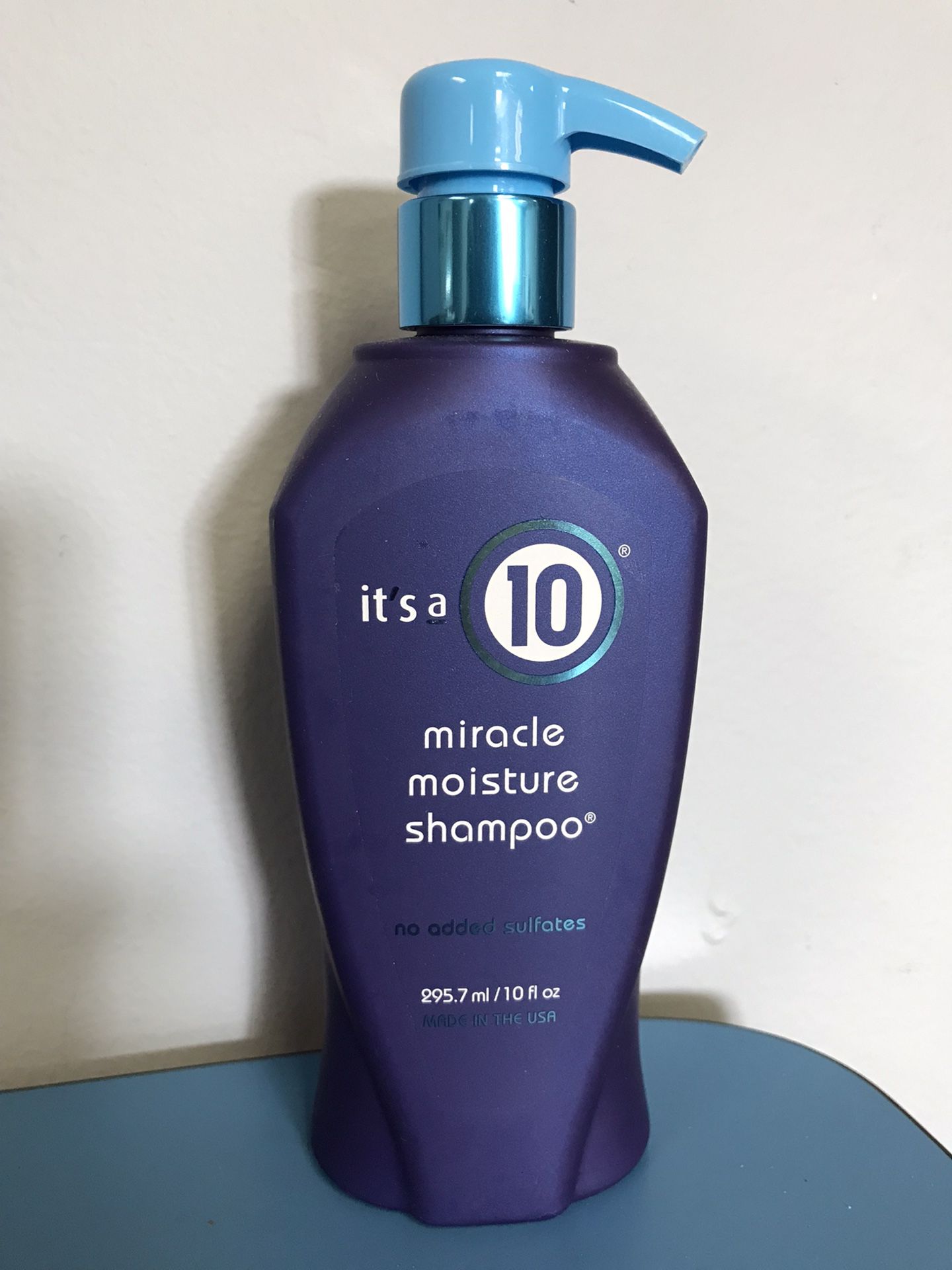 It’s a 10 Miracle Moisture Shampoo 10fl Oz