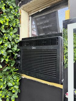 AC air conditioner/ Midea 5,000BTU