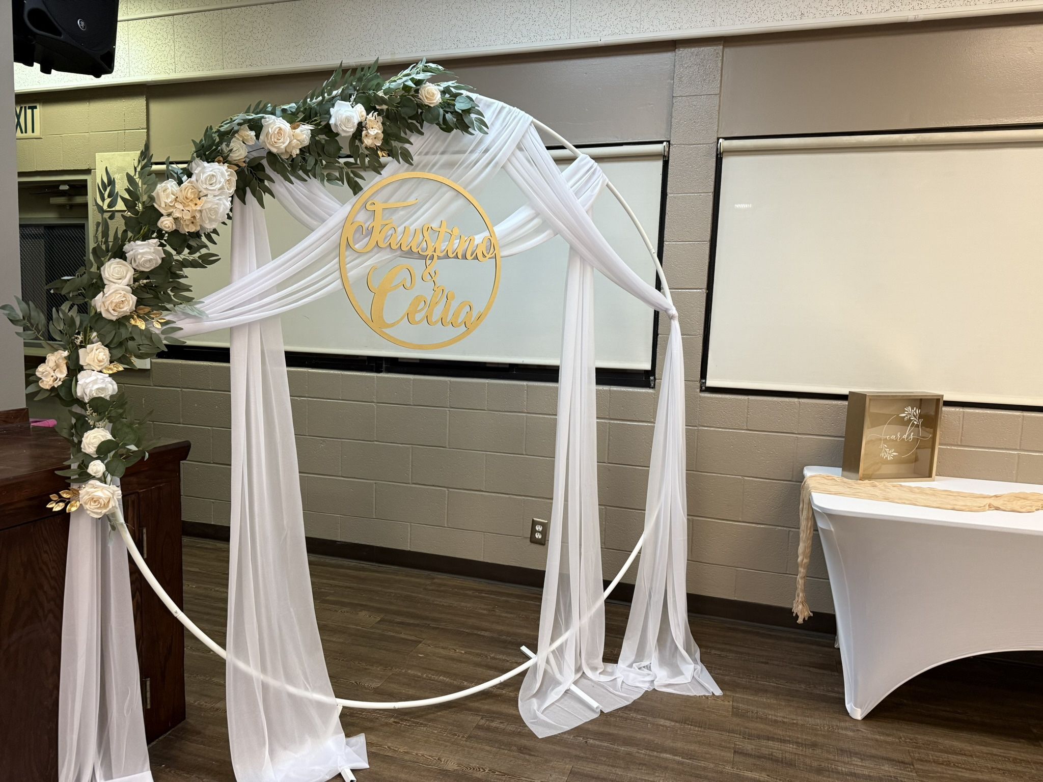 Backdrop Drapes And 6ft Flower Garland