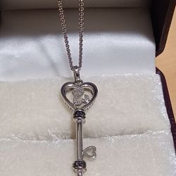 Jane Seymour Key To My Heart Necklace