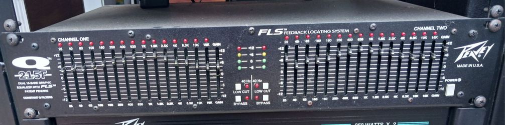 VINTAGE PEAVEY Q215F DUAL 15-BAND GRAPHIC EQUALIZER FEATURING FLS READ THE DESCRIPTION/SEE ALL PICS