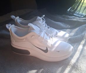 Women's Nike Shoes