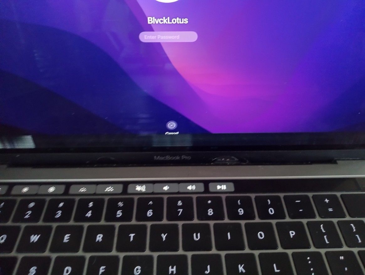 MacBook Touch Bar