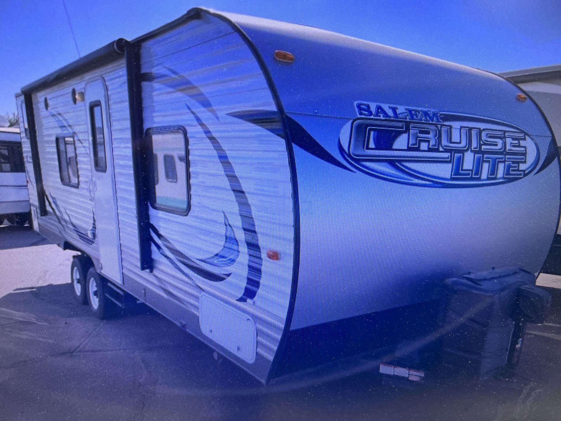2015 SALEM CRUISE LITE 261BHXL