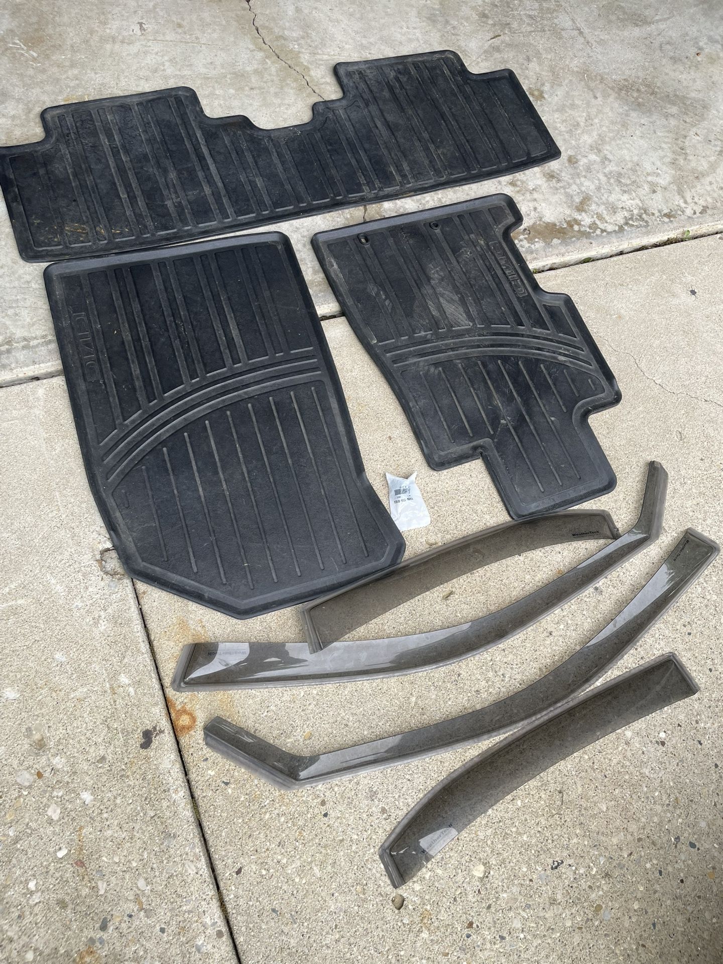 2005 Honda Civic Floor Mats, Door Visors  And Center Console Latch