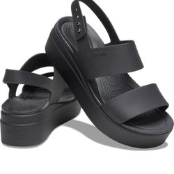 Crocs Women's Brooklyn Low Wedge Sandals Size 8