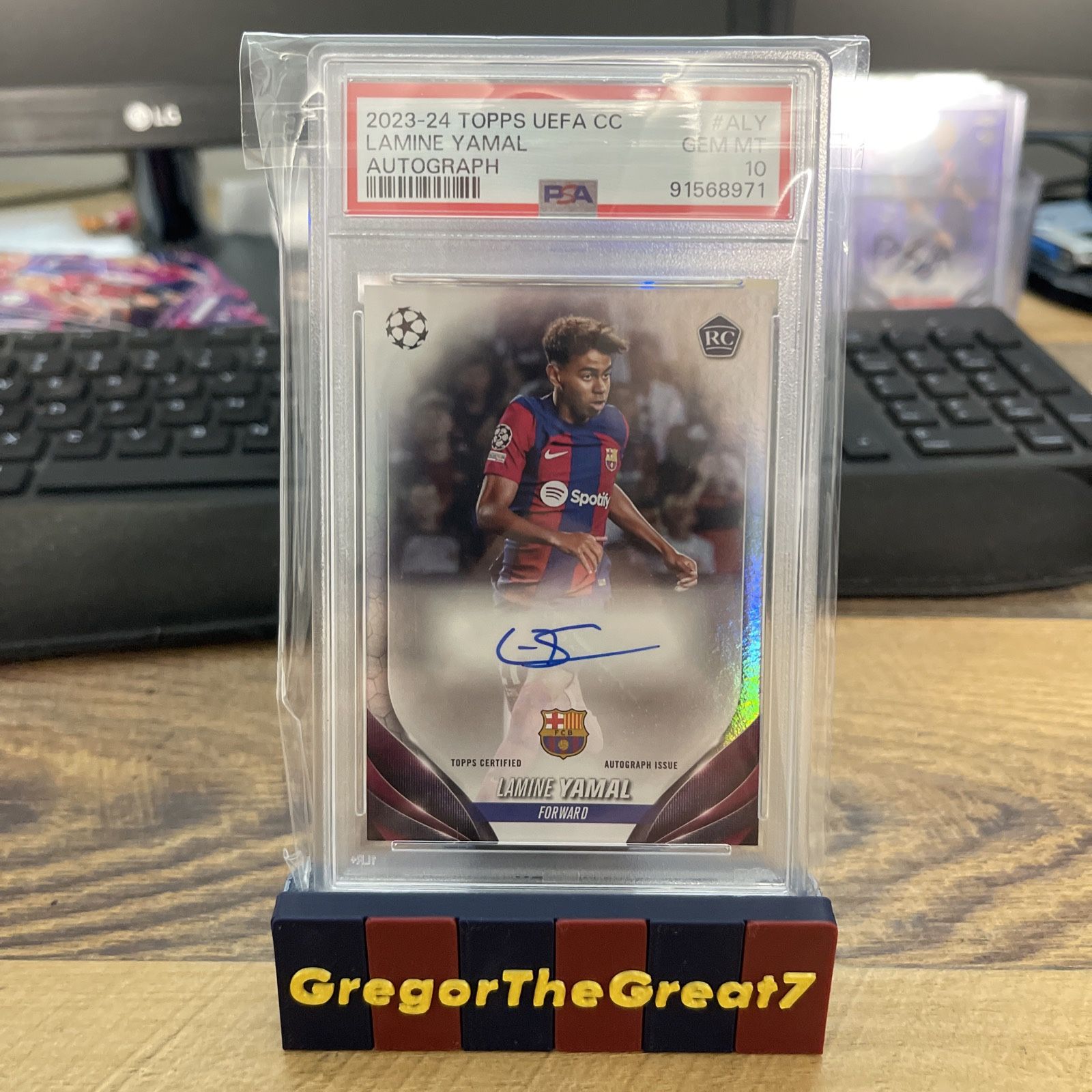 PSA 10 2023-24 Topps UEFA CC Auto Refractor Lamine Yamal RC Rookie 