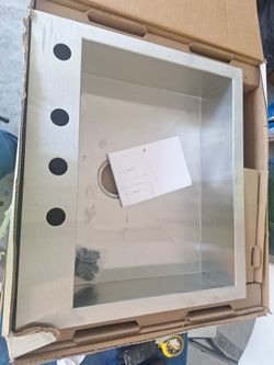 Single basin sin 4 hole