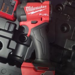 Fuel Impact, Charger And Case