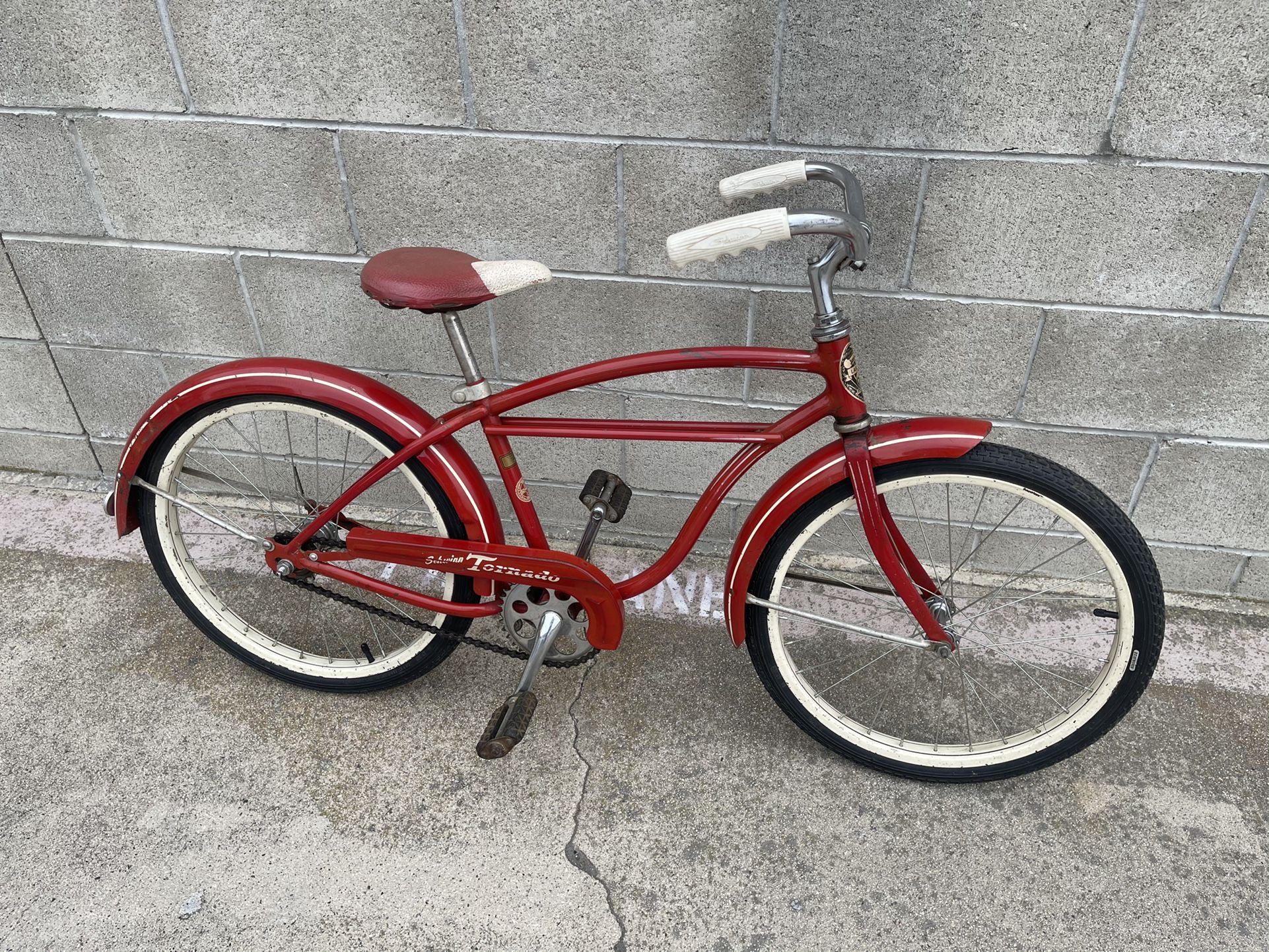 20” Schwinn Tornado for Sale in Costa Mesa, CA - OfferUp
