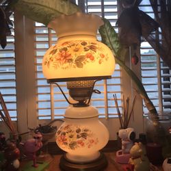 Vintage Quoizel  Hurane Lamp 