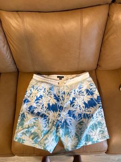 Club room palm tree men bathing suite- new with tags size medium