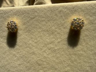 925 Sterling Silver Gold Moissanite Cluster Stud Earrings ✨
