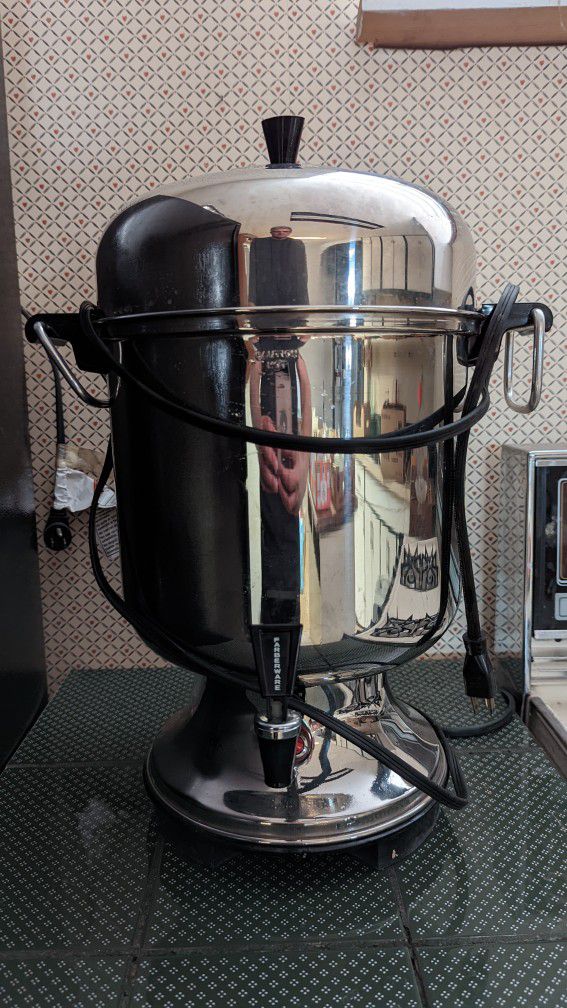 Farberware 12-36 Cup Stainless Steel Coffee Urn Automatic