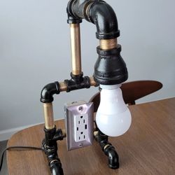 Industrial Pipe Lamp w/outlet