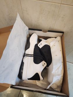 Jordan Max Aura 2 NEVER USED