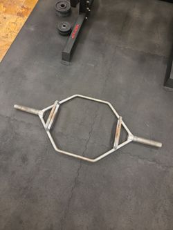 Trap bar