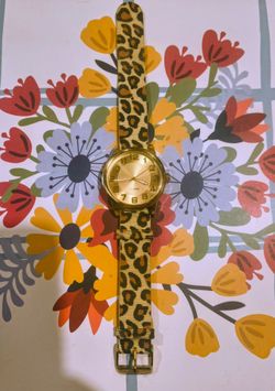🌟🖤Quartz Gold-Tone Watch with Leopard Print Strap🖤🌟
