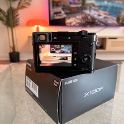 Fujifilm X100F Digital Camera 
