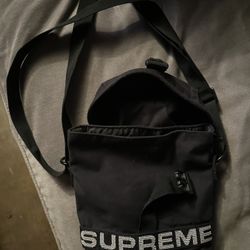Supreme Field Bag 