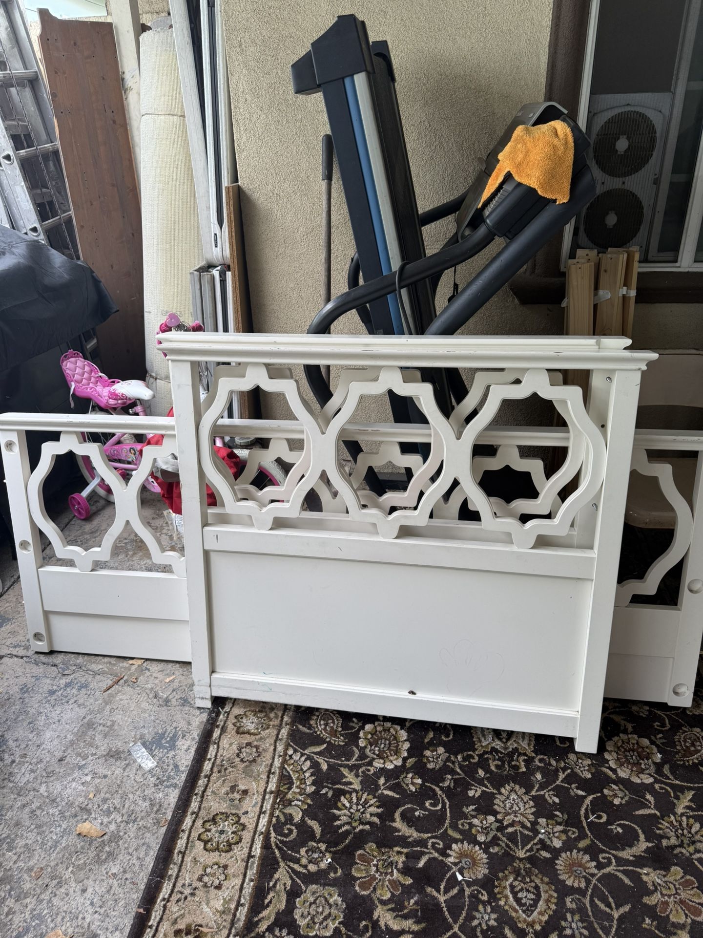 Twin Bed