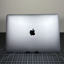 Apple MacBook Pro 13”
