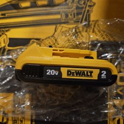 New DEWALT
20V MAX Compact Lithium-Ion 2.0Ah Battery(FIRM 30.00)