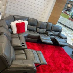 *Weekend Special*---Madrid Bold Gray Leather Reclining Sectional Sofa---Delivery And Easy Financing Available💪