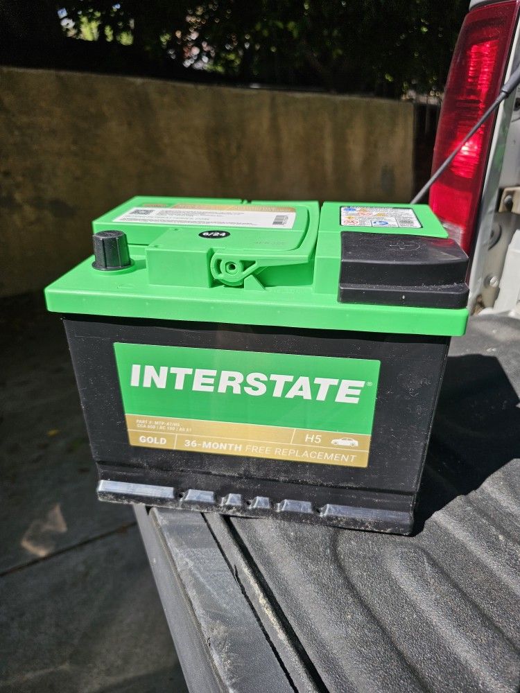 CAR BATTERY 650 CCA
