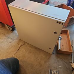 VEVOR 24x24x8 Nema 3 Enclosure (ALL PARTS INCLUDED)