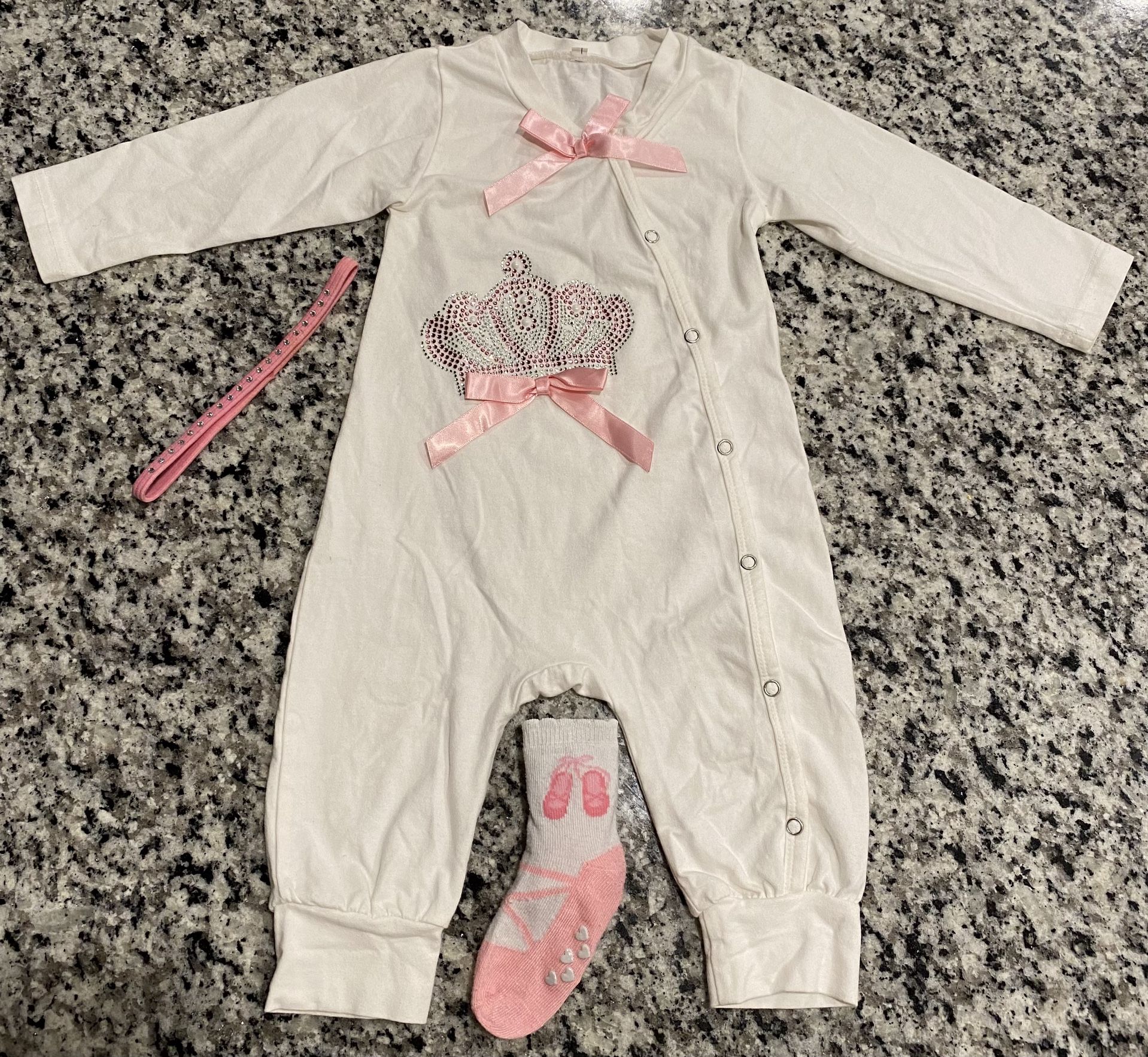 5 Complete 3-6 Months Girl Outfits