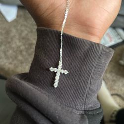 Moissanite Cross Chain ( Throw A Price )
