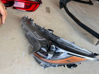 2021  Corolla left headlight