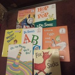  !! 7 Children's Reading Books Dr Seuss  Firm Price 
