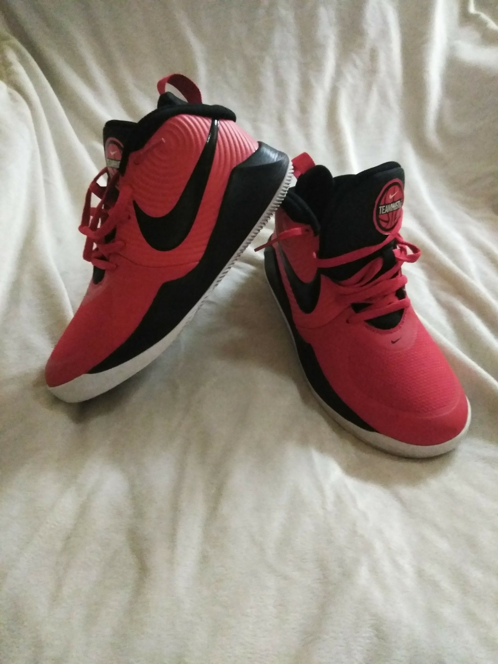 Brand New Boys Nike basketball shoes